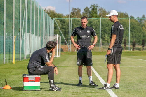 Emanuel Ribeiro Inaki Astiz Legia wznowiła treningi. Byli Goncalves, Luquinhas, Chodyna i Karolak