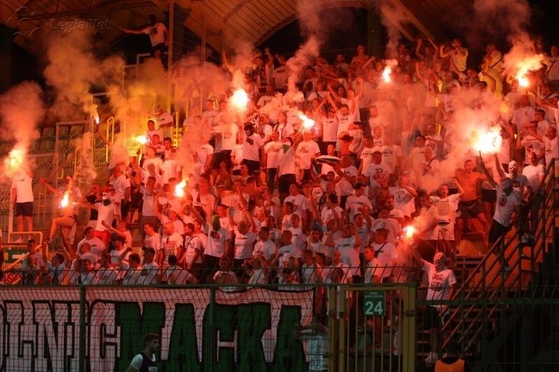 News: Legia ukarana za race