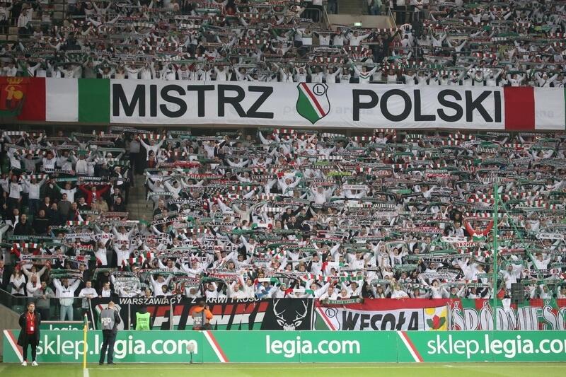 News: Doping kibiców Legii na meczu z Zagłębiem - WIDEO