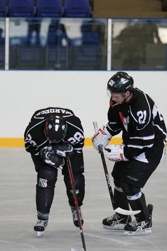 News: Hokej: Gdańszczanie się odgryźli i pokonali Legię 4:0