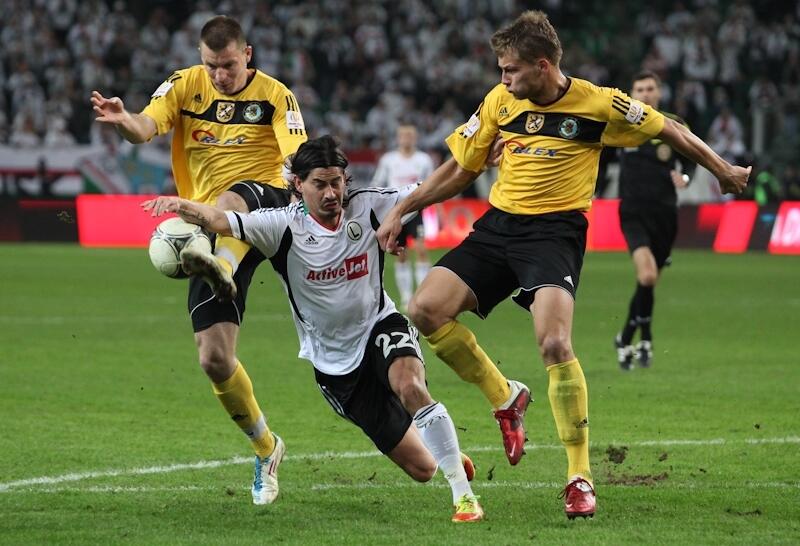 News: Legia - Gryf 1:1 (0:0) Jest awans, ale trochę wstyd