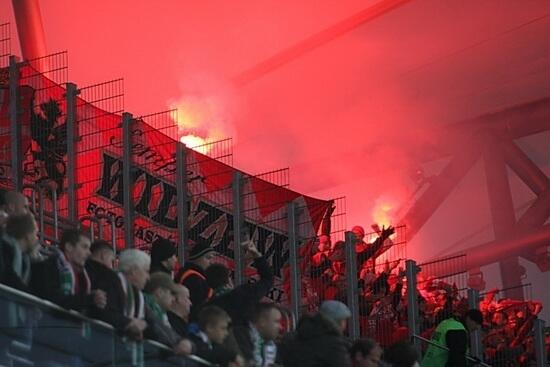 News: Widzew ukarany za race w meczu z Legią