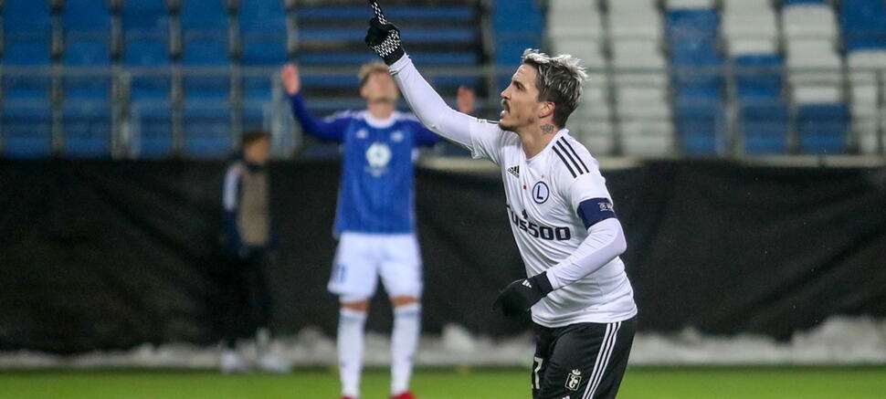 Josue Pesqueira radość Molde FK - Legia Warszawa 3:2