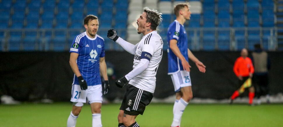 Josue Pesqueira radość Molde FK - Legia Warszawa 3:2