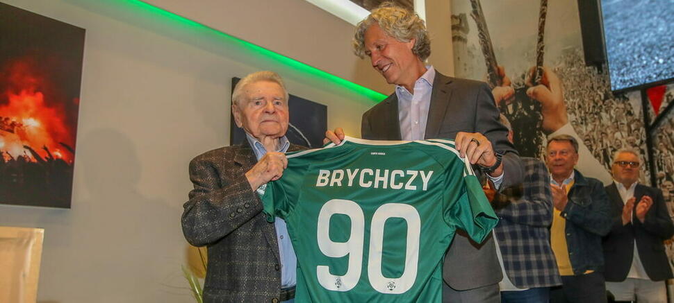 Lucjan Brychczy Dariusz Mioduski 90. urodziny Lucjana Brychczego