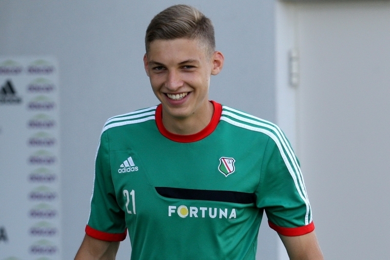 News: U-19: Powołania dla Żyry, Hołowni i Handzlika