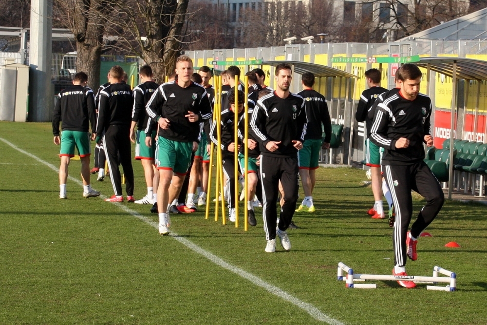 News: Junior nie zagra z Lechem, Legia trenuje w ukryciu