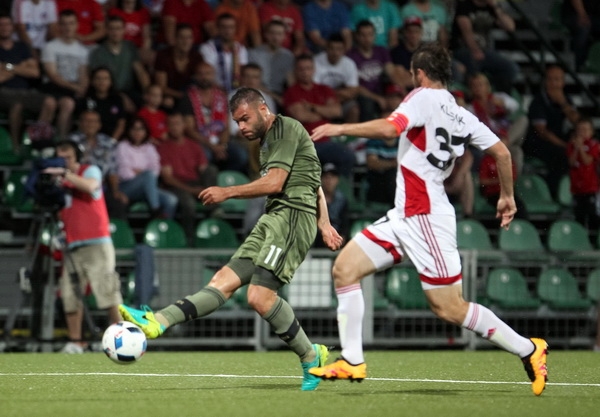 AS Trencin - Legia 0:1 (0:0) - Kucharczyk i Nikolić zrobili różnicę