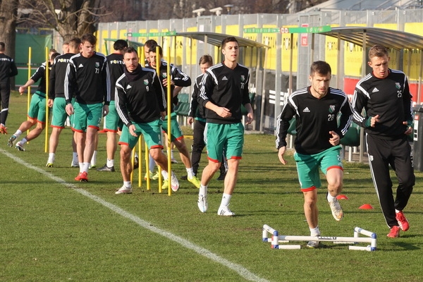 Junior nie zagra z Lechem, Legia trenuje w ukryciu