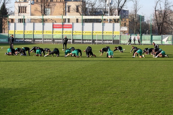 Junior nie zagra z Lechem, Legia trenuje w ukryciu