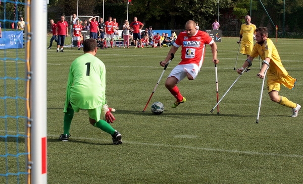 Kucharczyk i Rzeźniczak kibicowali na AmpFutbolu