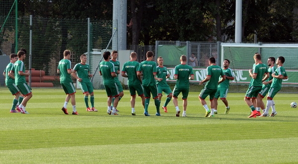 Ojamaa powrócił do treningów, Kucharczyk indywidualnie