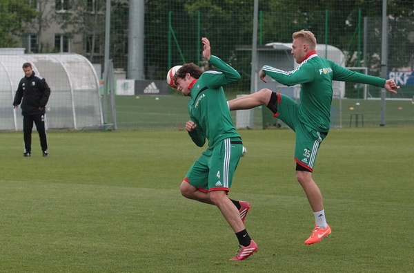 Guilherme wrócił do zajeć, Kosecki zaczął truchtać