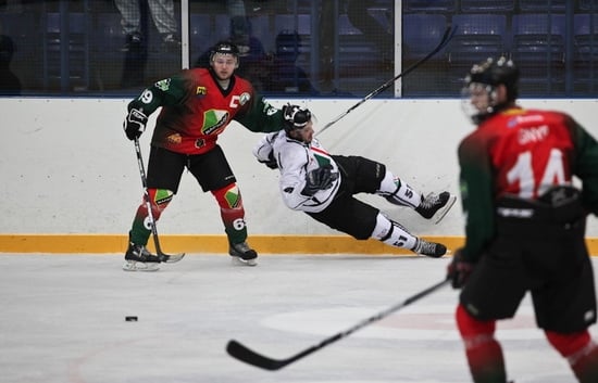 Hokej: Zdjęcia i video z meczu Legia - Naprzód