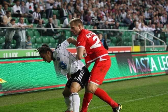 Wojciech Szymanek: Dostałem kiedyś jabłkiem na Legii