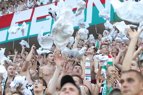 Fotoreportaże i film z oprawą z meczu z SV Ried