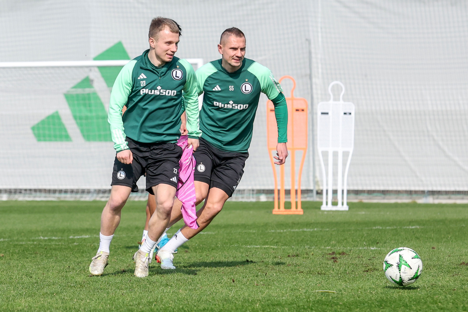 Patryk Kun Artur Jędrzejczyk Trening przed meczem z Molde FK