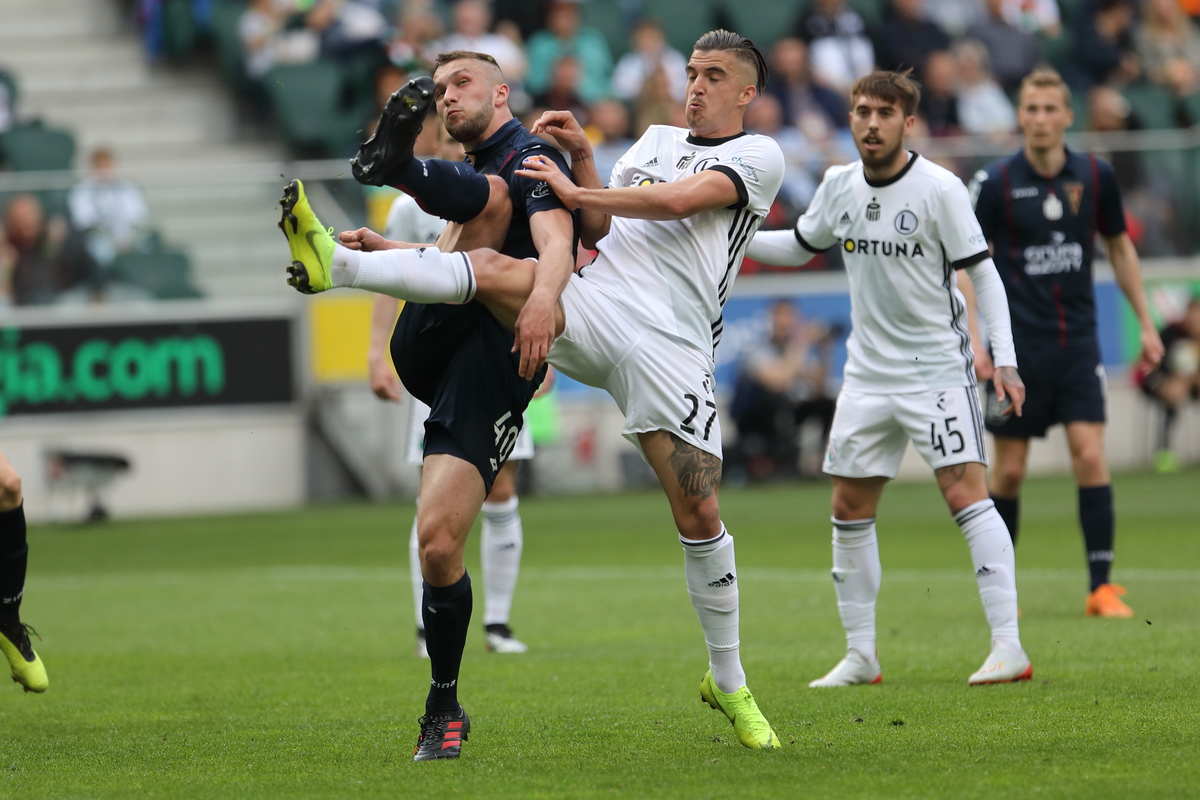 Carlitos, Legia - Pogoń