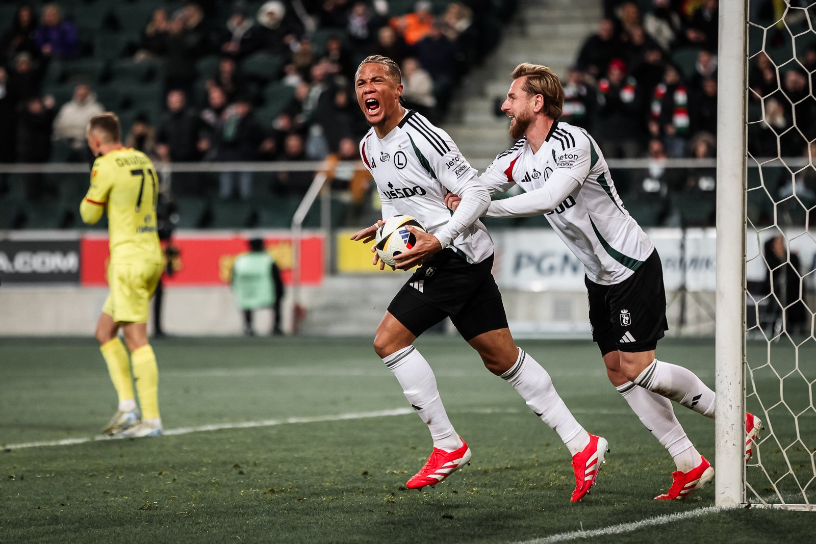 Legia Warszawa - Korona Kielce 1:1 Steve Kapuadi Rafał Augsutyniak