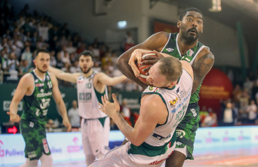 Aric Holman Legia